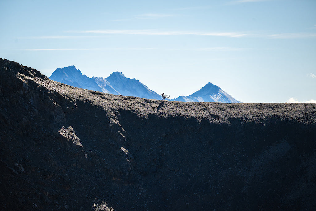 Aggy and Lornny's Big Mountain Adventure!